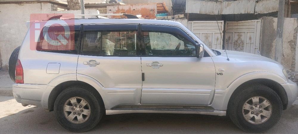 ميتسوبيشي باجيرو